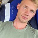 Знакомства: Денис, 24 года, Северская