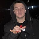 Знакомства: Толя, 22 года, Бобруйск