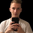 Знакомства: Валентин, 21 год, Ульяновск