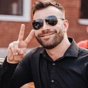 Знакомства: Юрий, 28 лет, Волхов