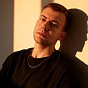 Знакомства: Максим, 24 года, Несвиж