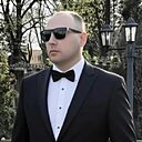 Знакомства: Илья, 36 лет, Биробиджан