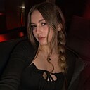Знакомства: Кристина, 25 лет, Луганск