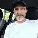 Знакомства: Vitalii, 48 лет, Штутгарт