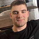 Знакомства: Кирилл, 25 лет, Россошь