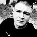 Знакомства: Максим, 32 года, Тюмень
