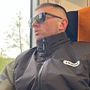 Знакомства: Vitalii, 37 лет, Познань