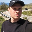 Знакомства: Макс, 21 год, Феодосия