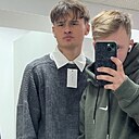 Знакомства: Дмитрий, 20 лет, Волжский