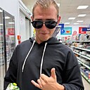 Знакомства: Валерий, 20 лет, Орск