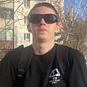Знакомства: Андрей, 18 лет, Тюмень