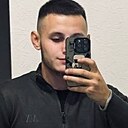 Знакомства: Данил, 27 лет, Псков