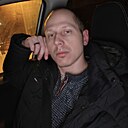 Знакомства: Олег, 26 лет, Волжский