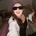 Знакомства: Полинка, 18 лет, Москва