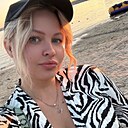 Знакомства: Анастасия, 30 лет, Челябинск