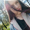 Знакомства: Девушка Брюнетка, 20 лет, Санкт-Петербург