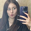 Знакомства: Вика, 23 года, Санкт-Петербург
