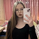 Знакомства: Аленка, 18 лет, Санкт-Петербург