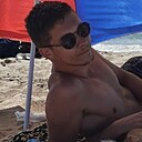 Знакомства: Виктор, 24 года, Анапа