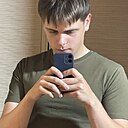 Знакомства: Илья, 18 лет, Невьянск