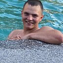 Знакомства: Илья, 20 лет, Новочеркасск