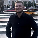 Знакомства: Максим, 32 года, Курган