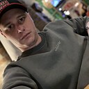 Знакомства: Денис, 32 года, Симферополь