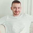 Знакомства: Денис, 32 года, Челябинск