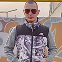 Знакомства: Роман, 27 лет, Оренбург