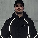 Знакомства: Максим, 18 лет, Пермь