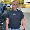 Знакомства: Бони, 38 лет, Макеевка