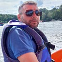Знакомства: Виктор, 37 лет, Салехард