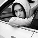 Знакомства: Ксения, 29 лет, Омск