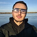 Знакомства: Артем, 31 год, Воткинск