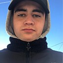 Знакомства: Макс, 20 лет, Сосновый Бор