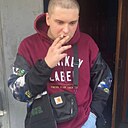 Знакомства: Витя, 19 лет, Макеевка