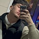 Знакомства: Дмитрий, 18 лет, Ижевск