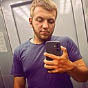 Знакомства: Макс, 25 лет, Москва