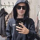 Знакомства: Илья, 27 лет, Минск