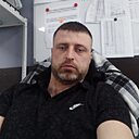 Знакомства: Илья, 33 года, Уссурийск