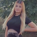 Знакомства: Adela, 21 год, Oradia