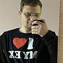 Знакомства: Максим, 24 года, Гродно