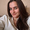 Знакомства: Альмира, 25 лет, Казань