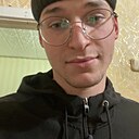 Знакомства: Стас, 25 лет, Несвиж
