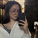 Знакомства: Владислава, 20 лет, Екатеринбург