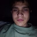 Знакомства: Кирилл, 19 лет, Солигорск