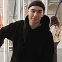 Знакомства: Валентин, 18 лет, Москва
