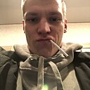 Знакомства: Евгений, 24 года, Тихвин