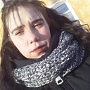 Знакомства: Ксения, 22 года, Нижний Тагил