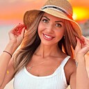 Знакомства: Ангелина, 41 год, Санкт-Петербург